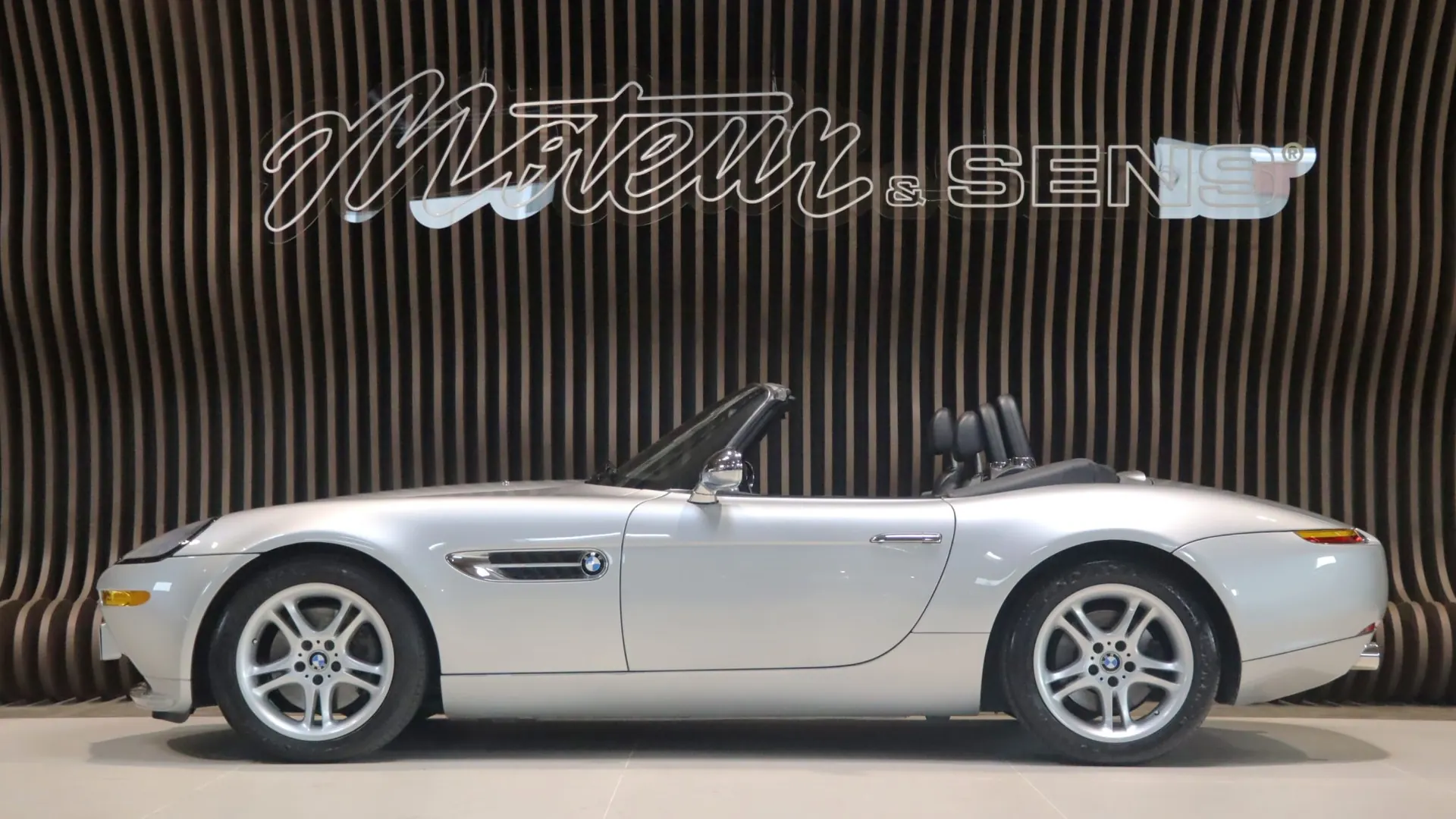 BMW Z8 — photo 5