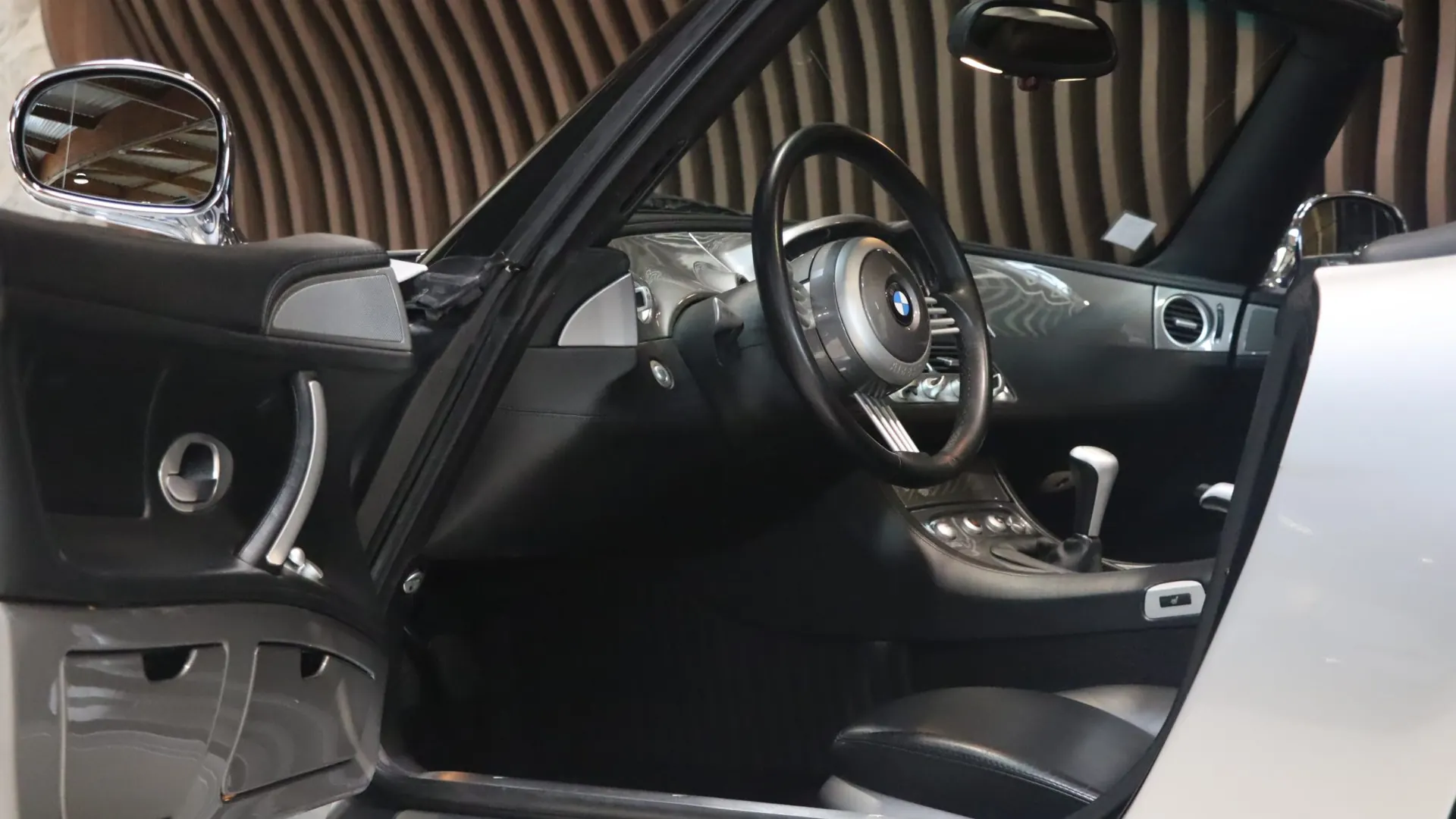 BMW Z8 — photo 8