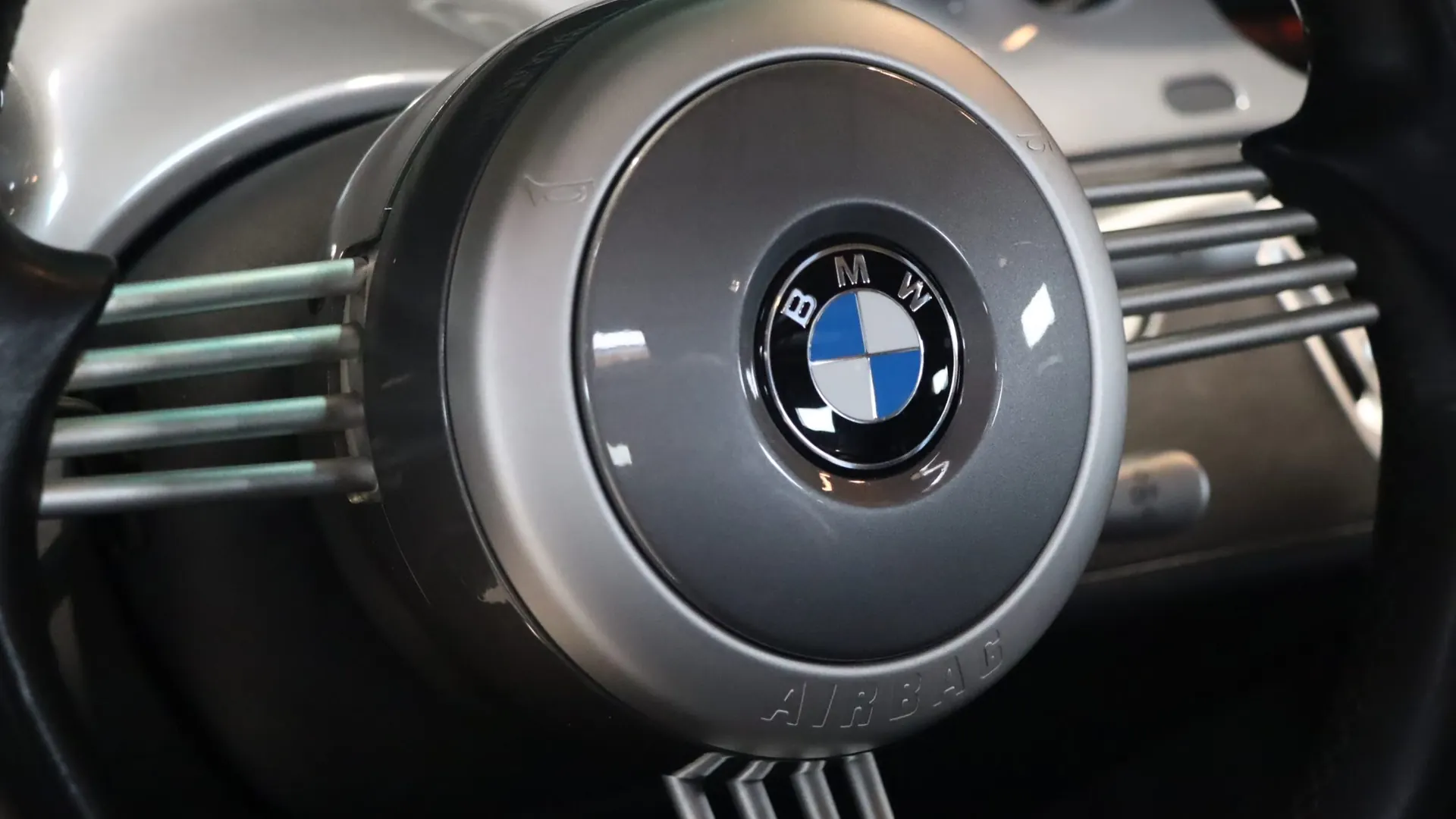 BMW Z8 — photo 18
