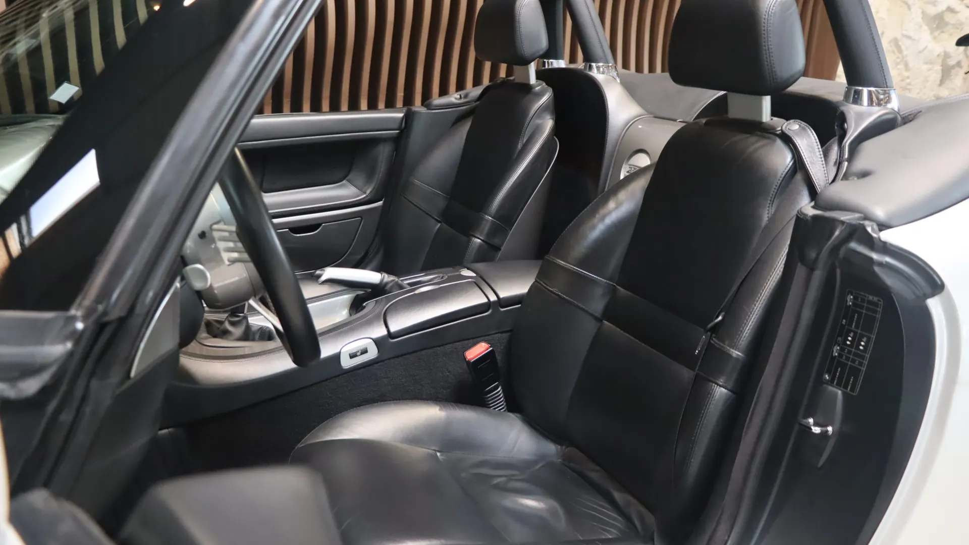 BMW Z8 — photo 6