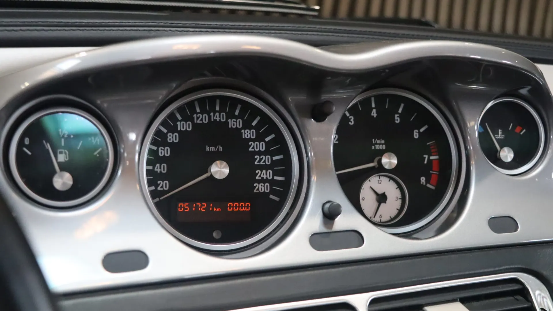 BMW Z8 — photo 20