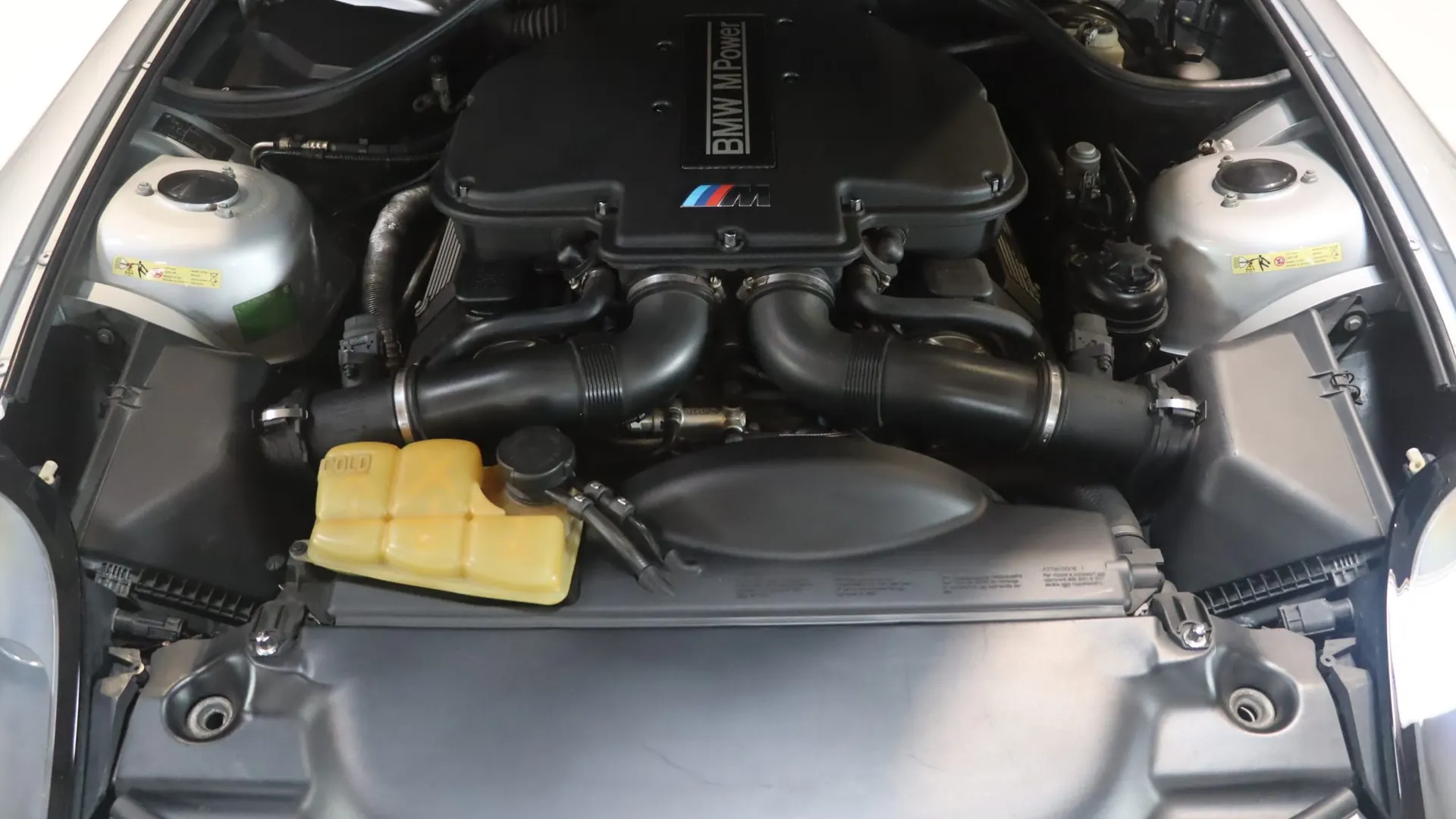 BMW Z8 — photo 33
