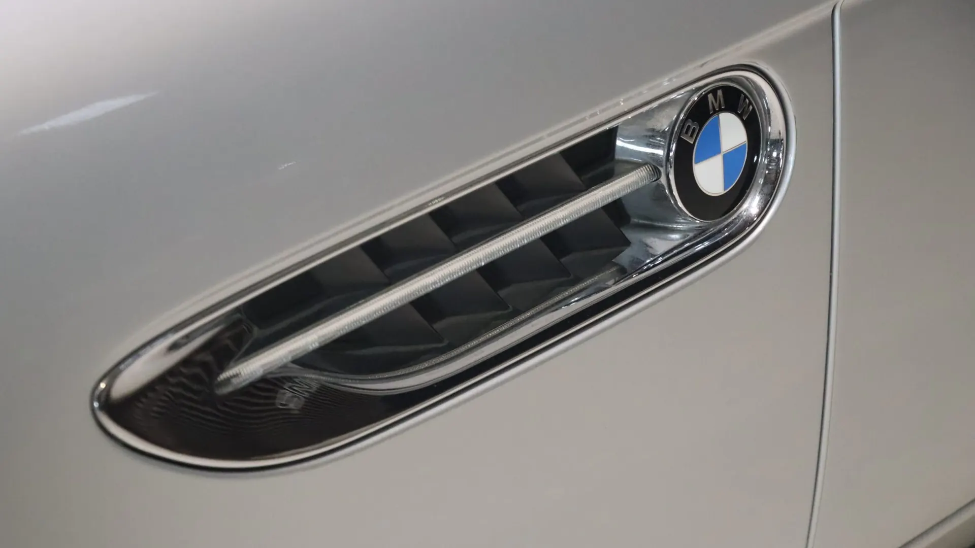 BMW Z8 — photo 38
