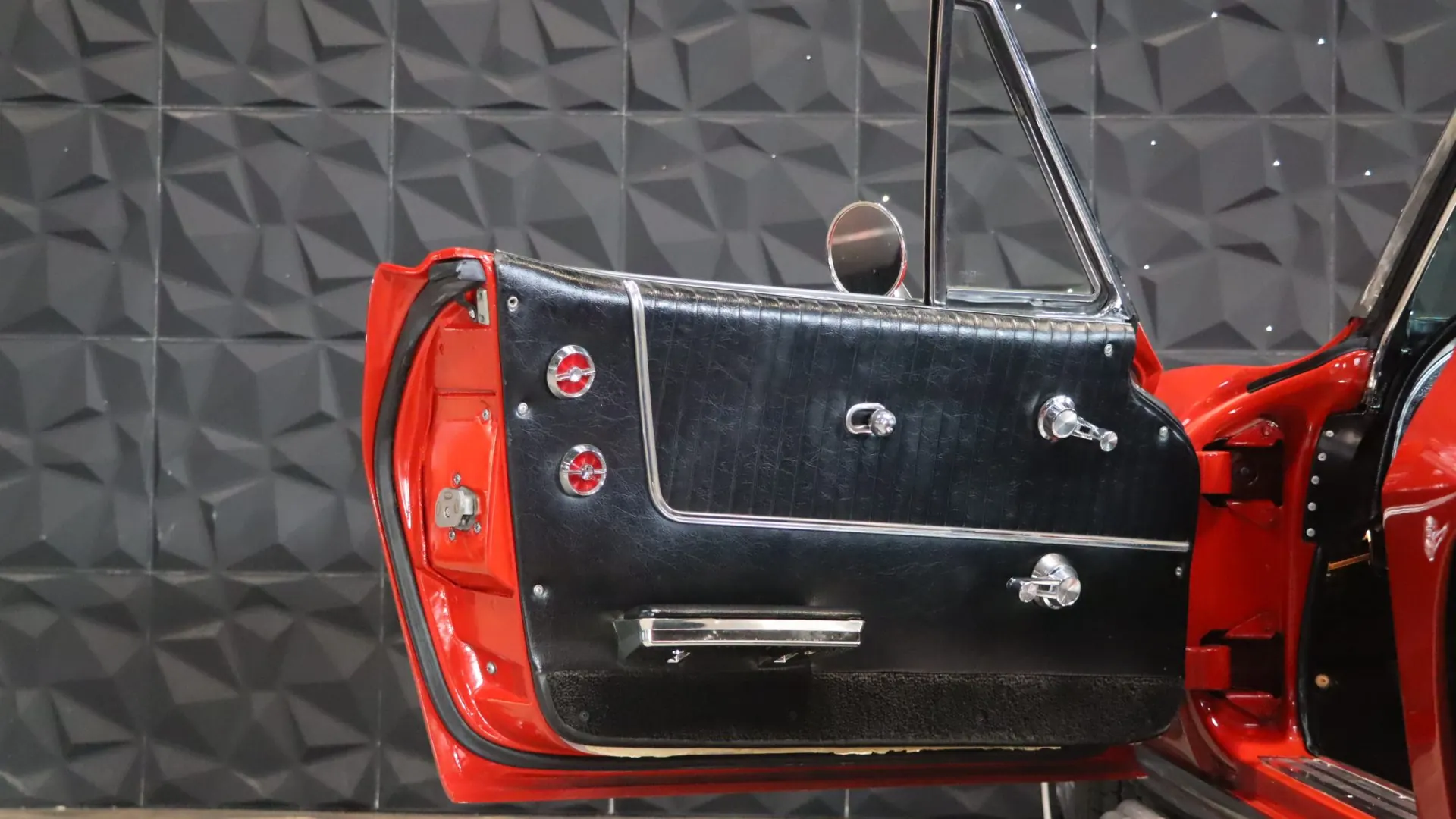 Chevrolet CHEVROLET — photo 11