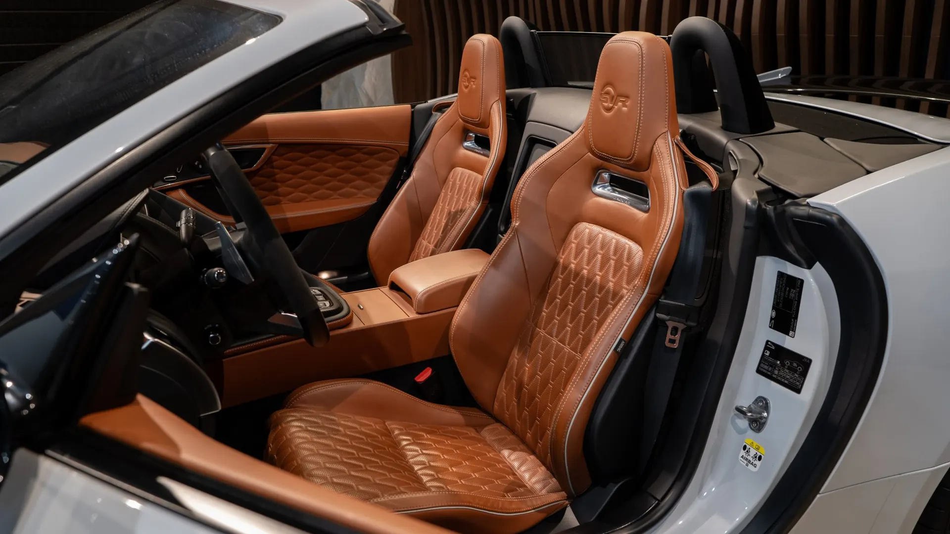 Jaguar JAGUAR — photo 12