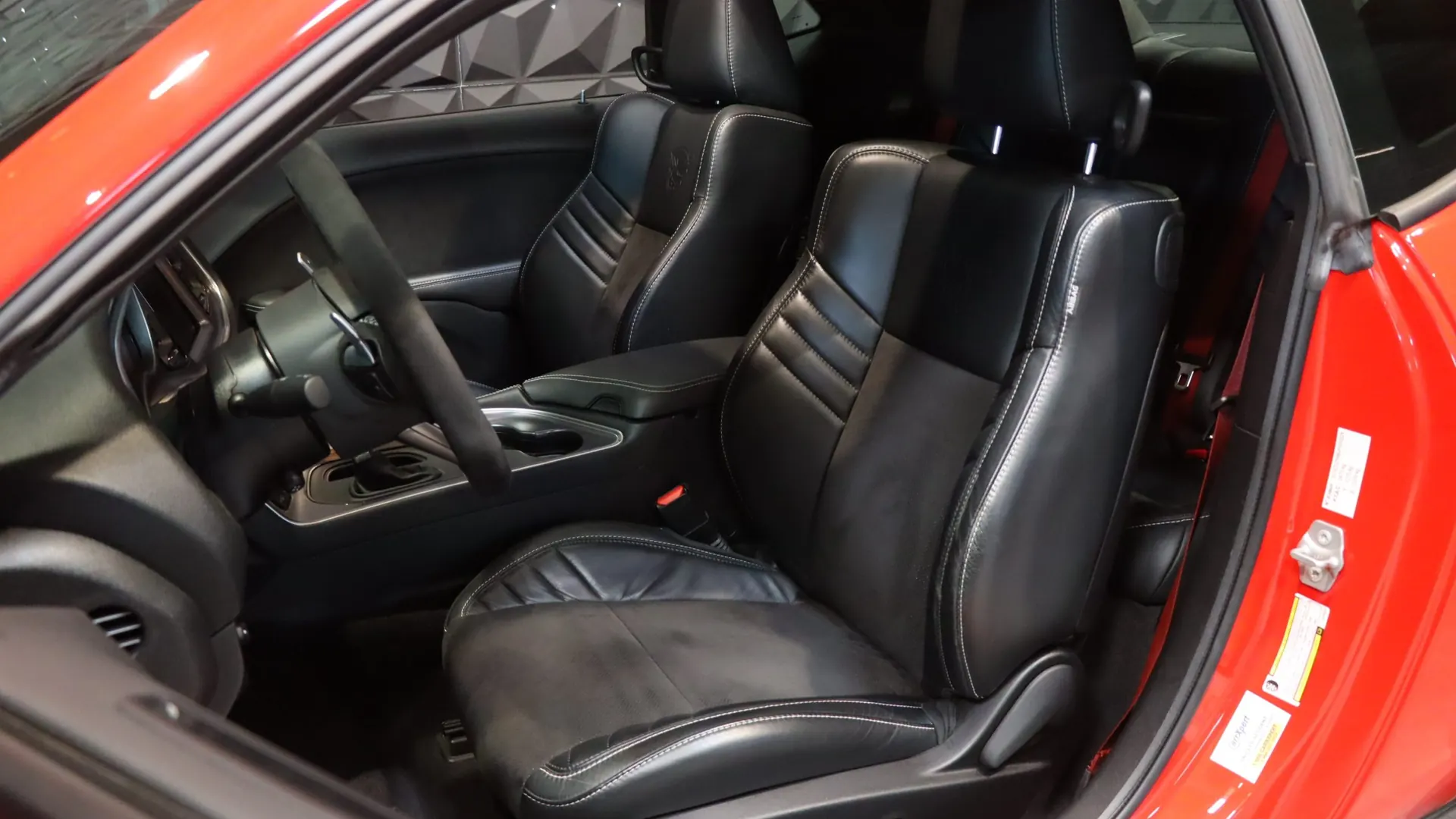 Dodge CHALLENGER — photo 6