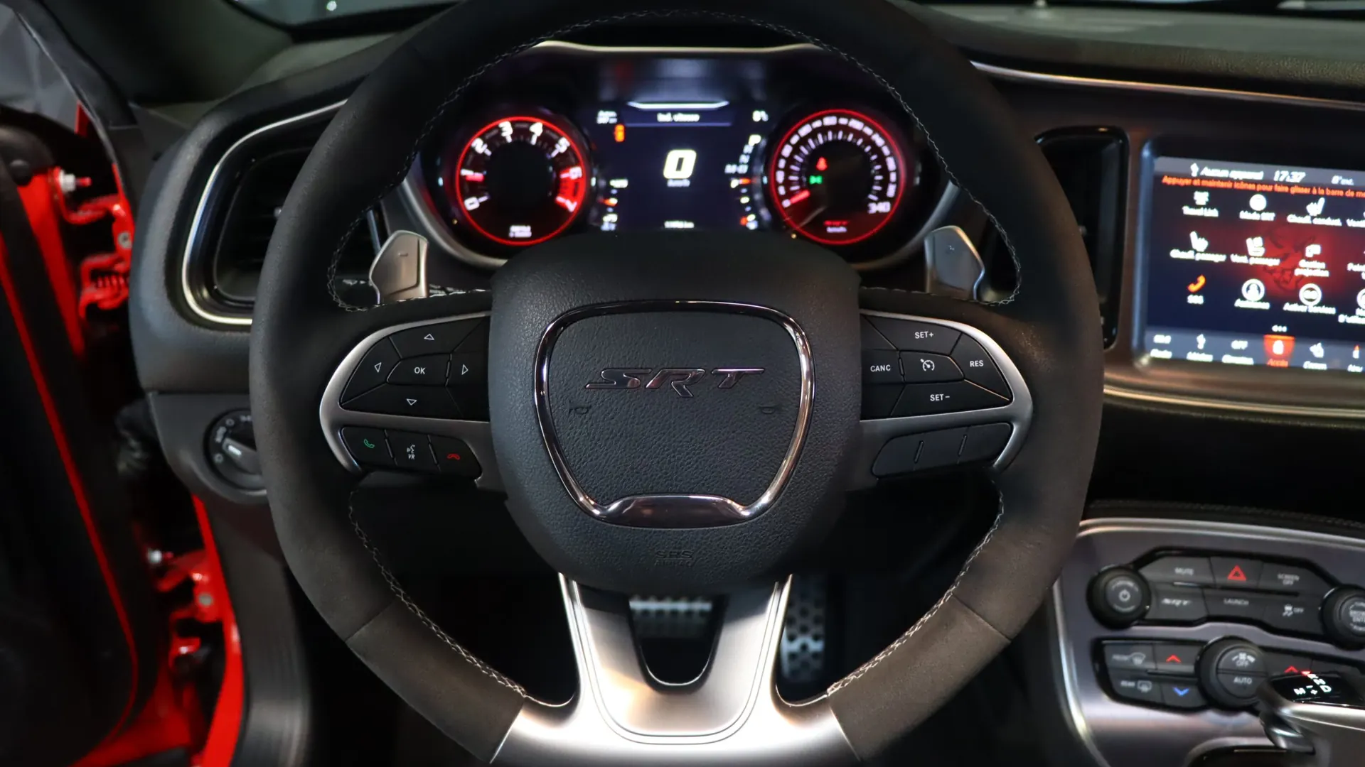 Dodge CHALLENGER — photo 9