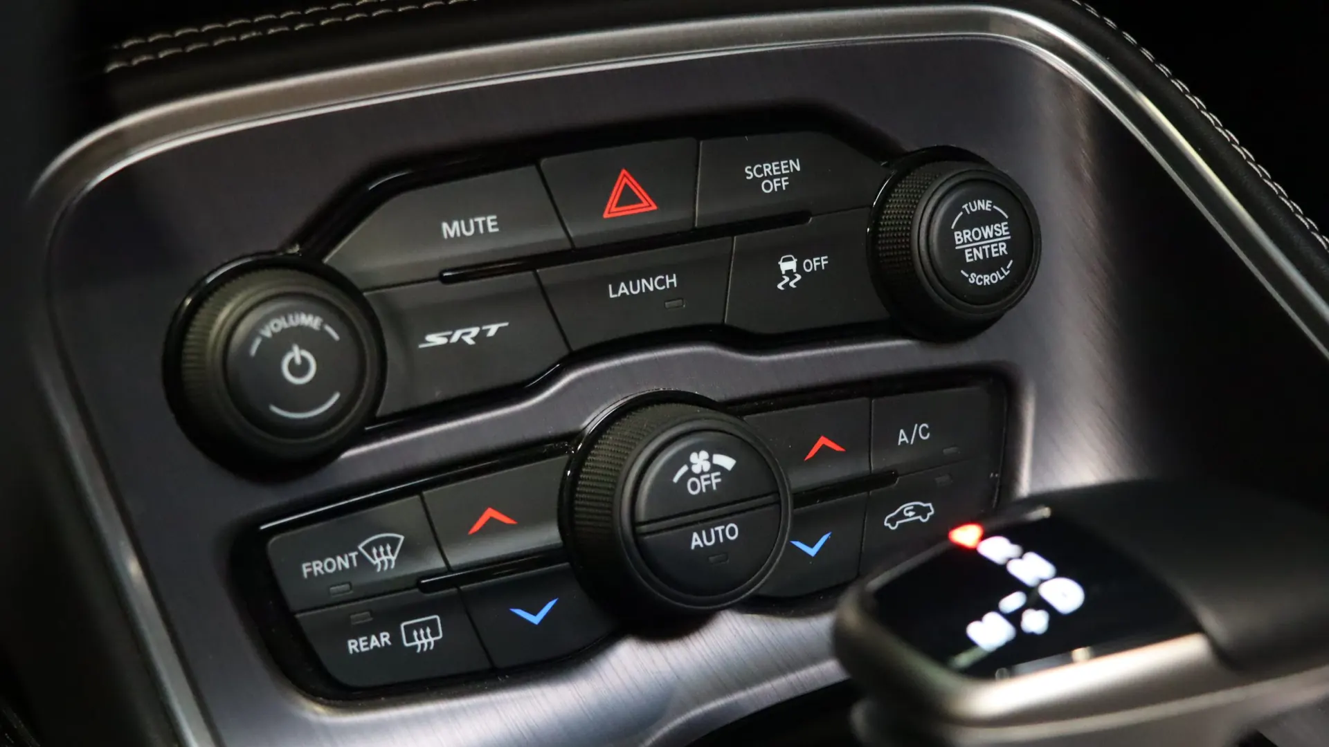 Dodge CHALLENGER — photo 33