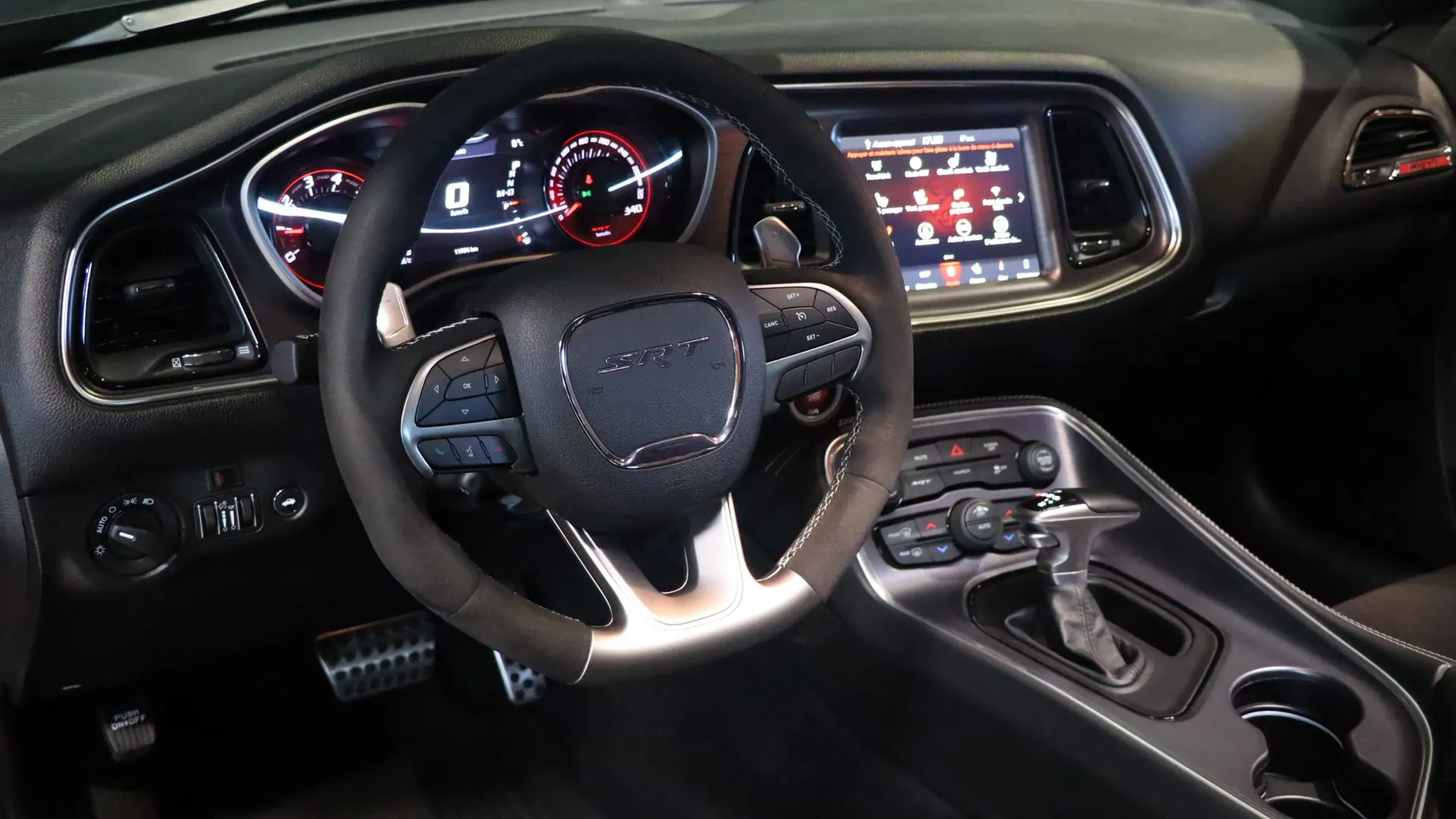 Dodge CHALLENGER — photo 16