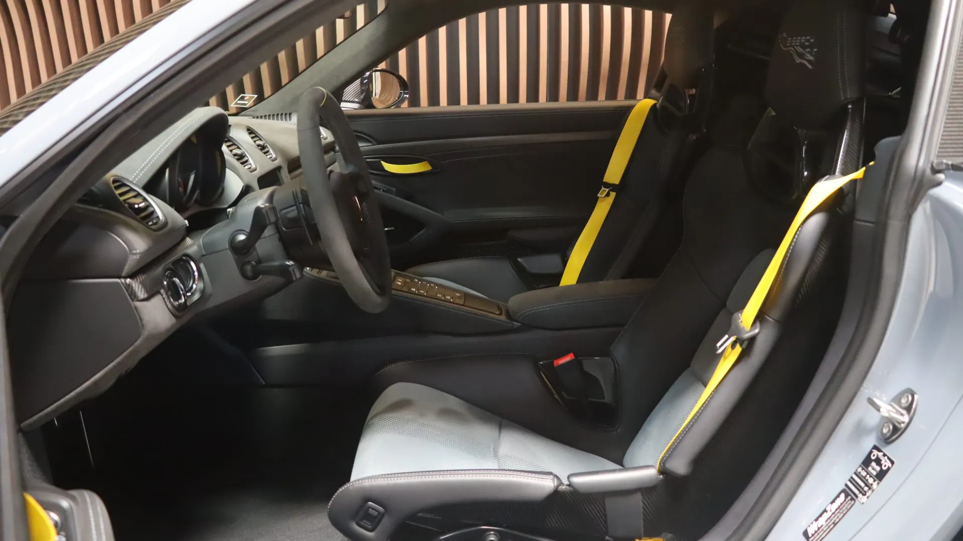 Porsche 718 — photo 7