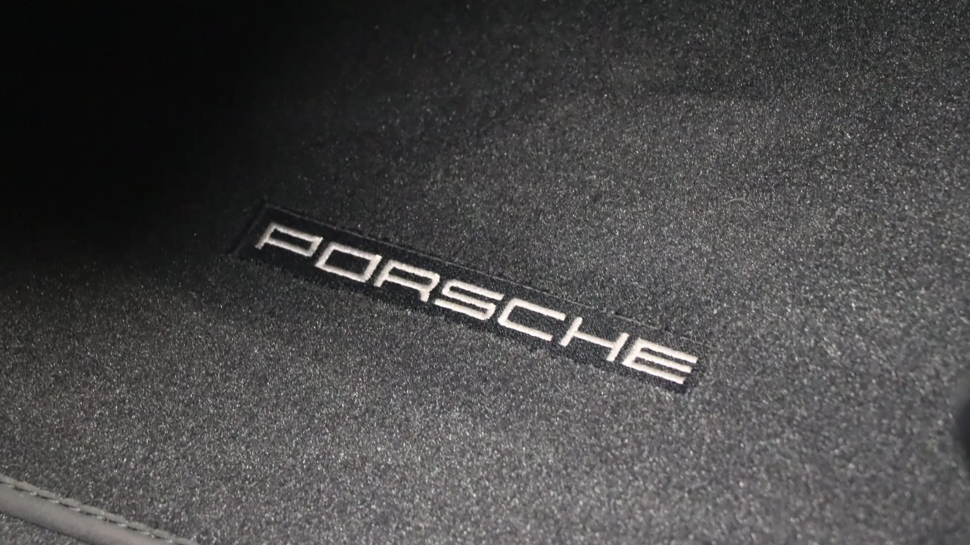 Porsche 718 — photo 14