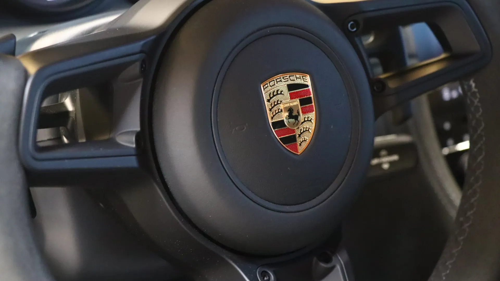 Porsche 718 — photo 21