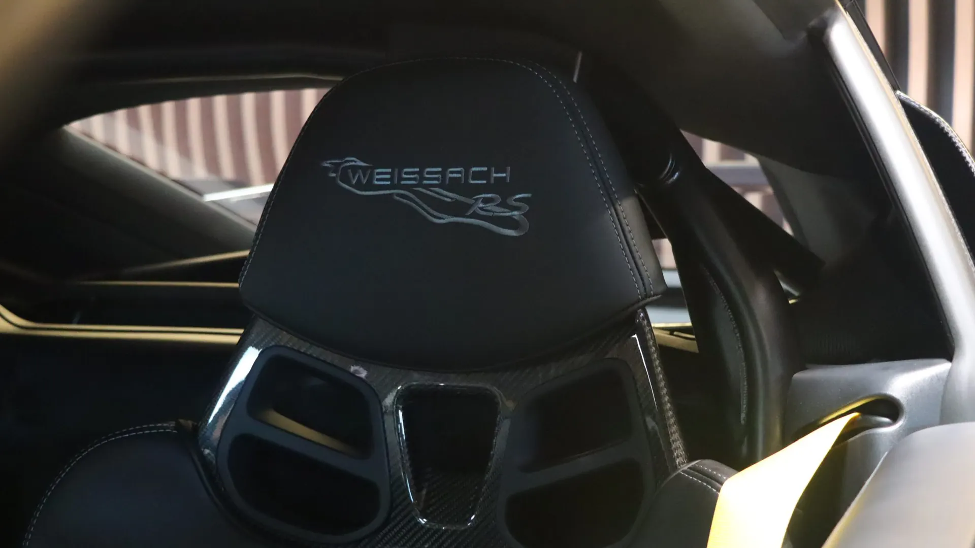 Porsche 718 — photo 34