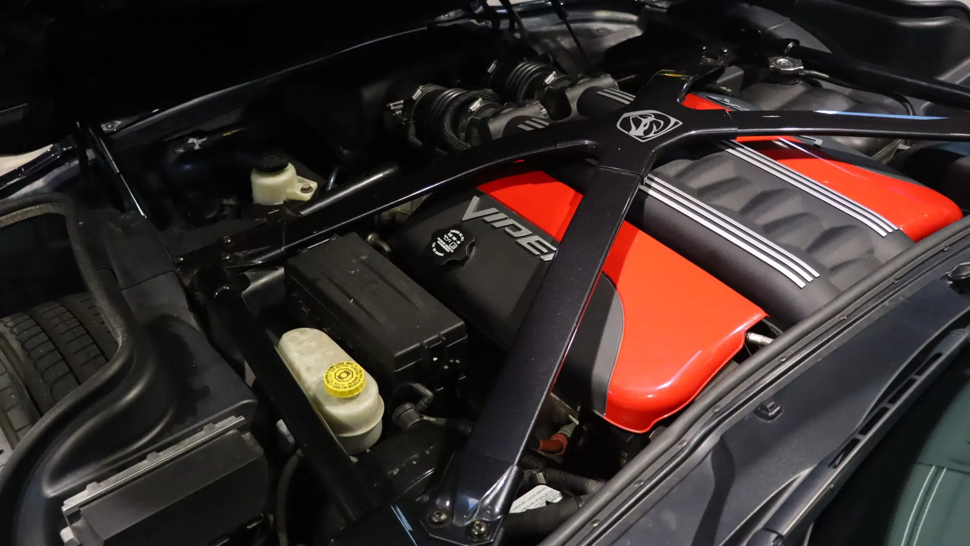 Dodge VIPER — photo 38