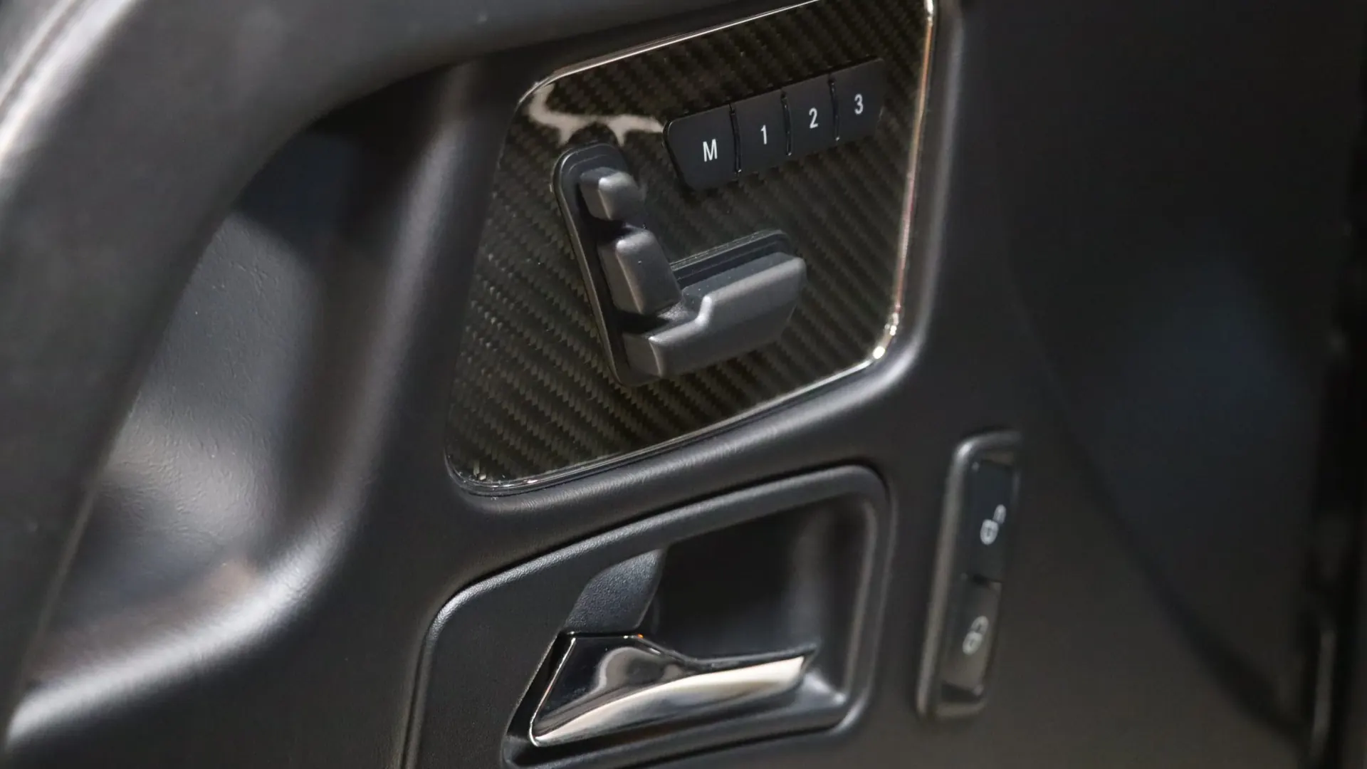 Mercedes CLASSE — photo 12