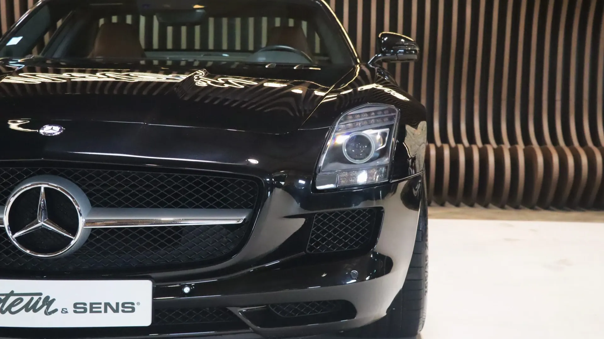 Mercedes SLS — photo 32