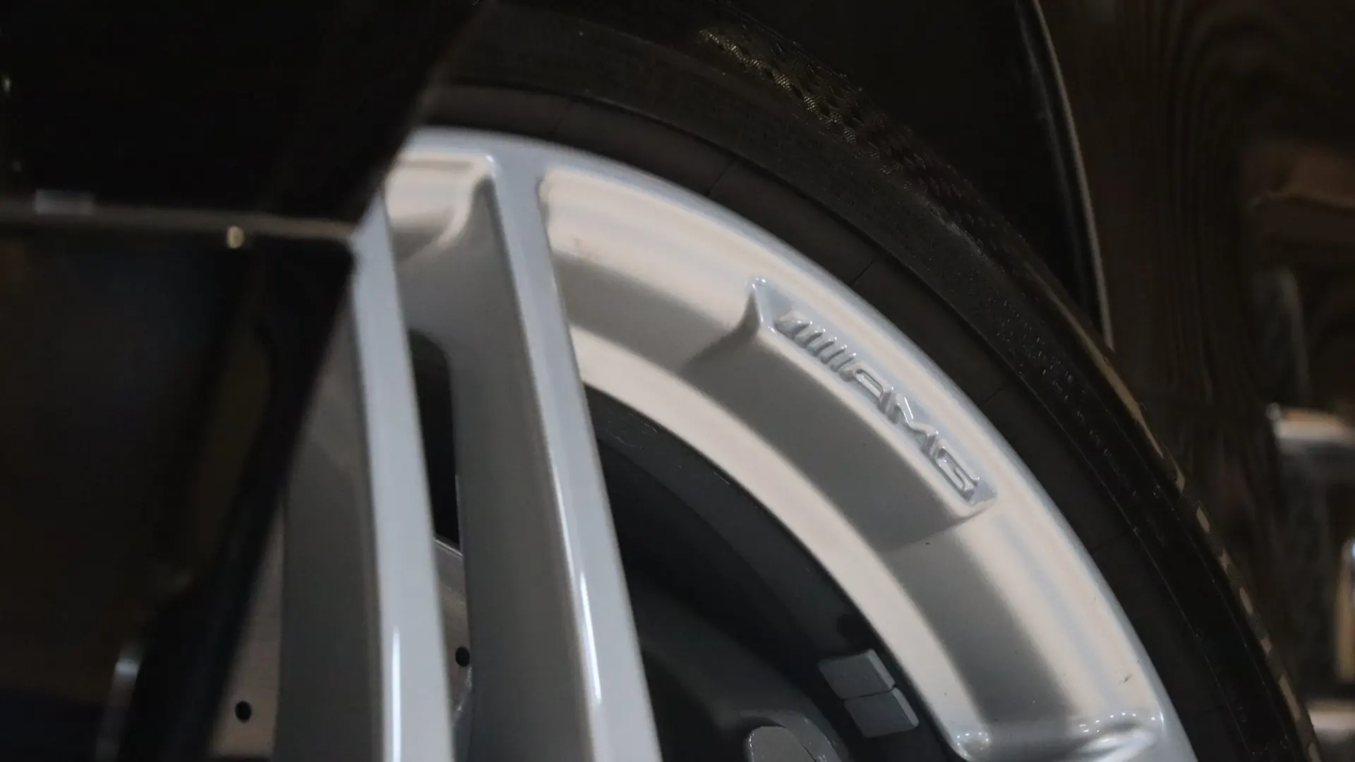 Mercedes SLS — photo 41
