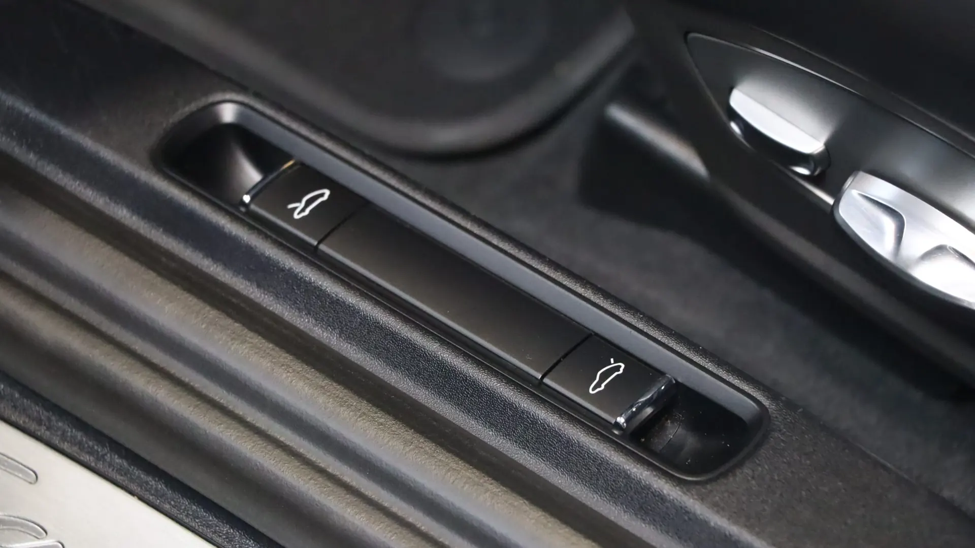 Porsche 911 — photo 13