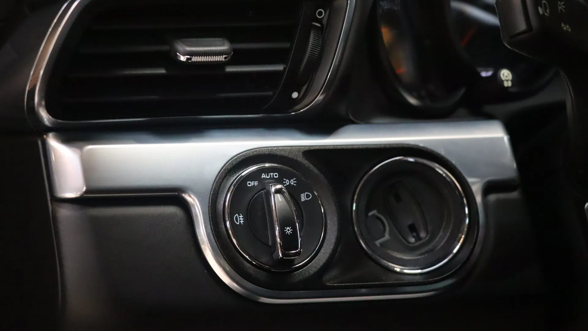 Porsche 911 — photo 16