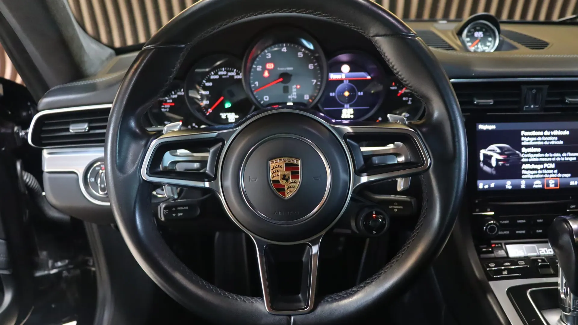 Porsche 911 — photo 9