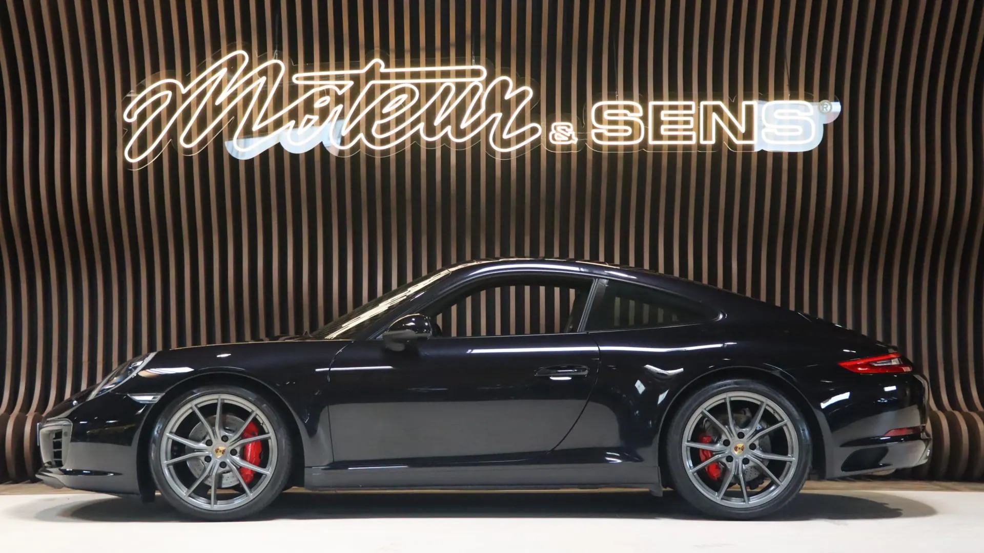 Porsche 911 — photo 5
