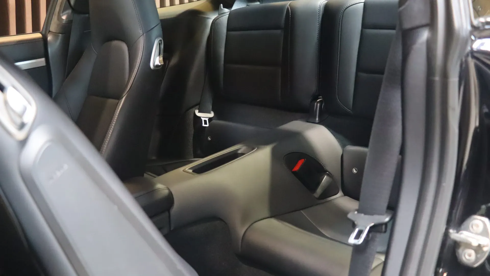Porsche 911 — photo 34