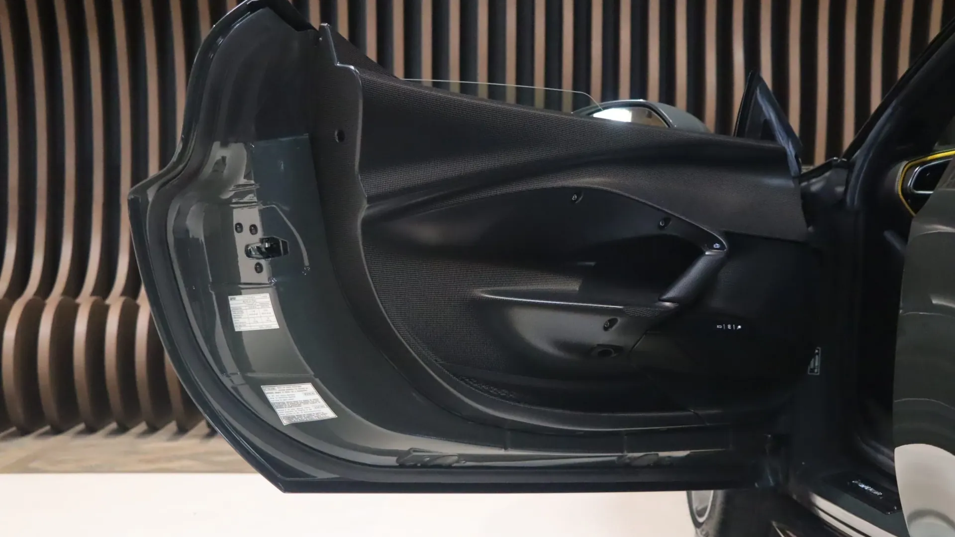 Ferrari 296 — photo 10
