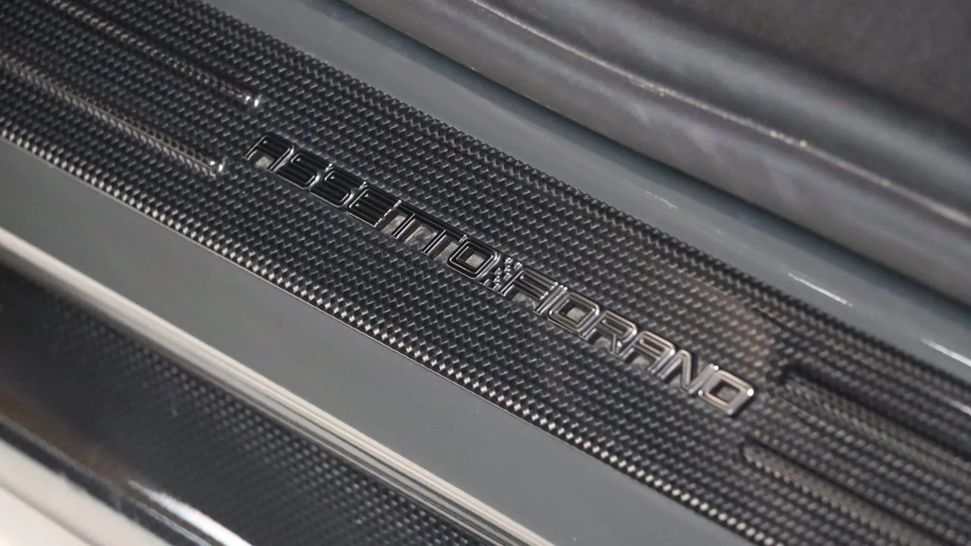 Ferrari 296 — photo 12