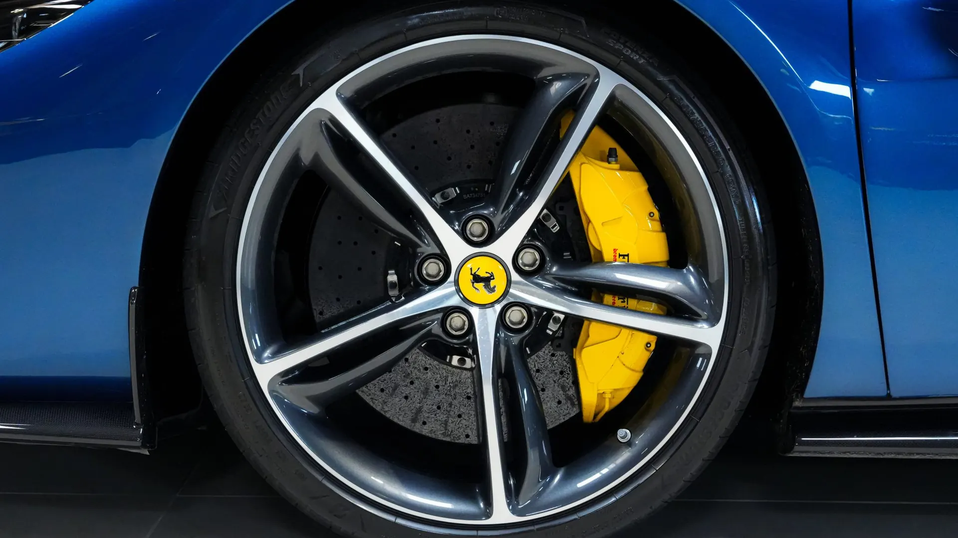 Ferrari 296 — photo 30