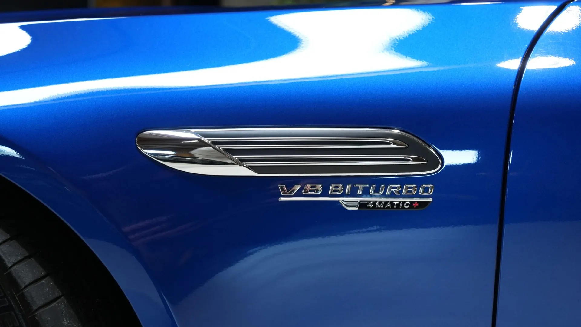 Mercedes SL63 — photo 35
