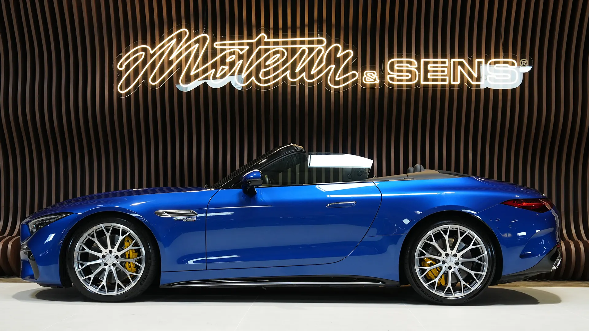 Mercedes SL63 — photo 5