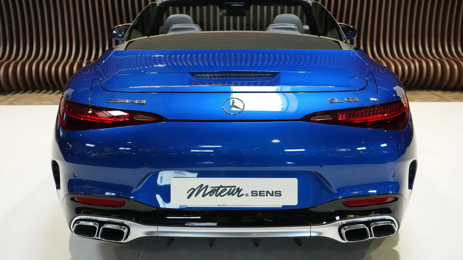 Mercedes SL63 — photo 42