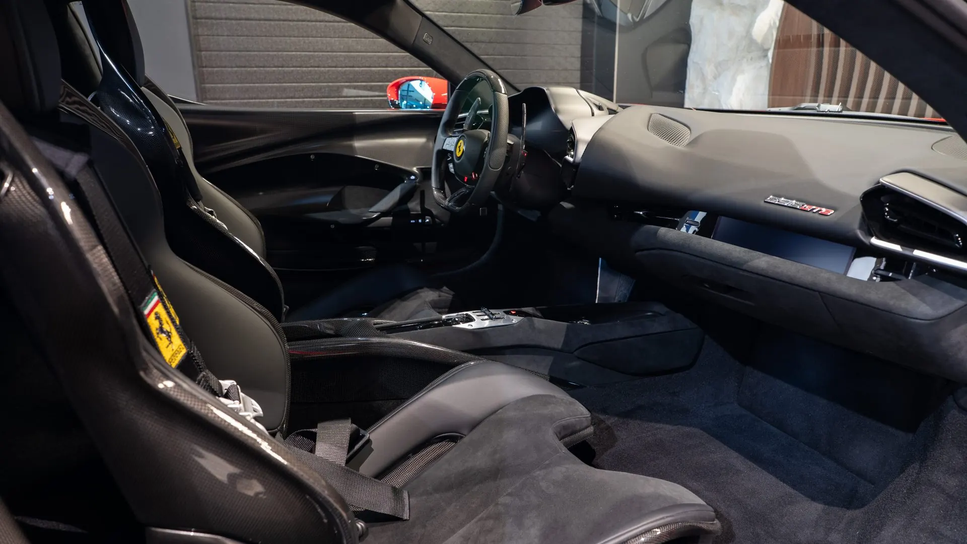 Ferrari 296 — photo 12