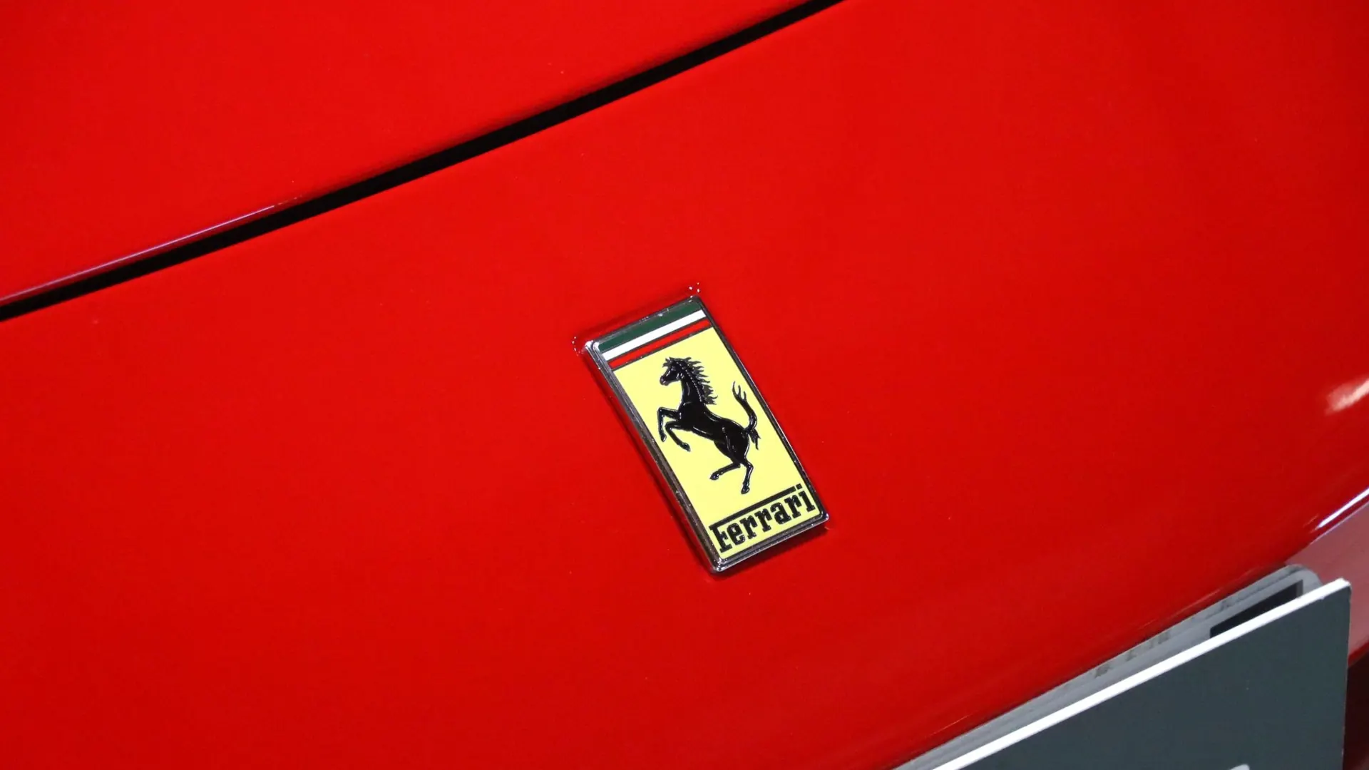 Ferrari 488 — photo 32