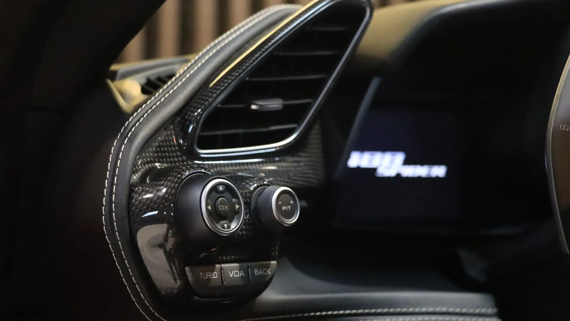 Ferrari 488 — photo 16