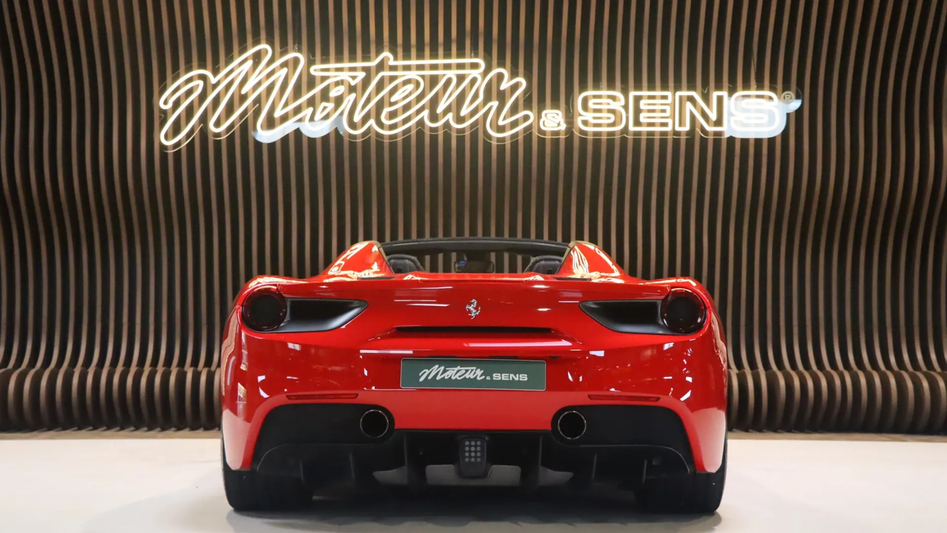 Ferrari 488 — photo 4