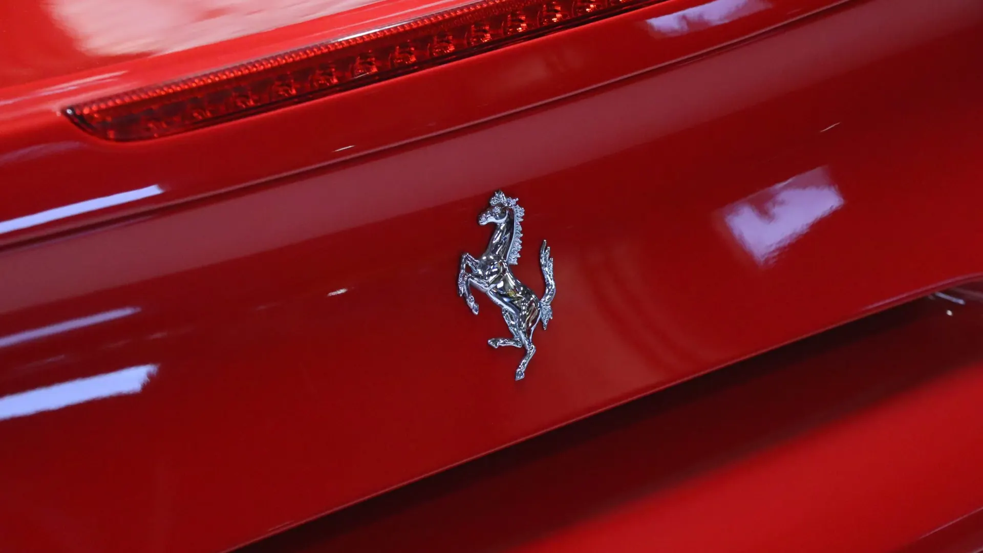 Ferrari 488 — photo 43