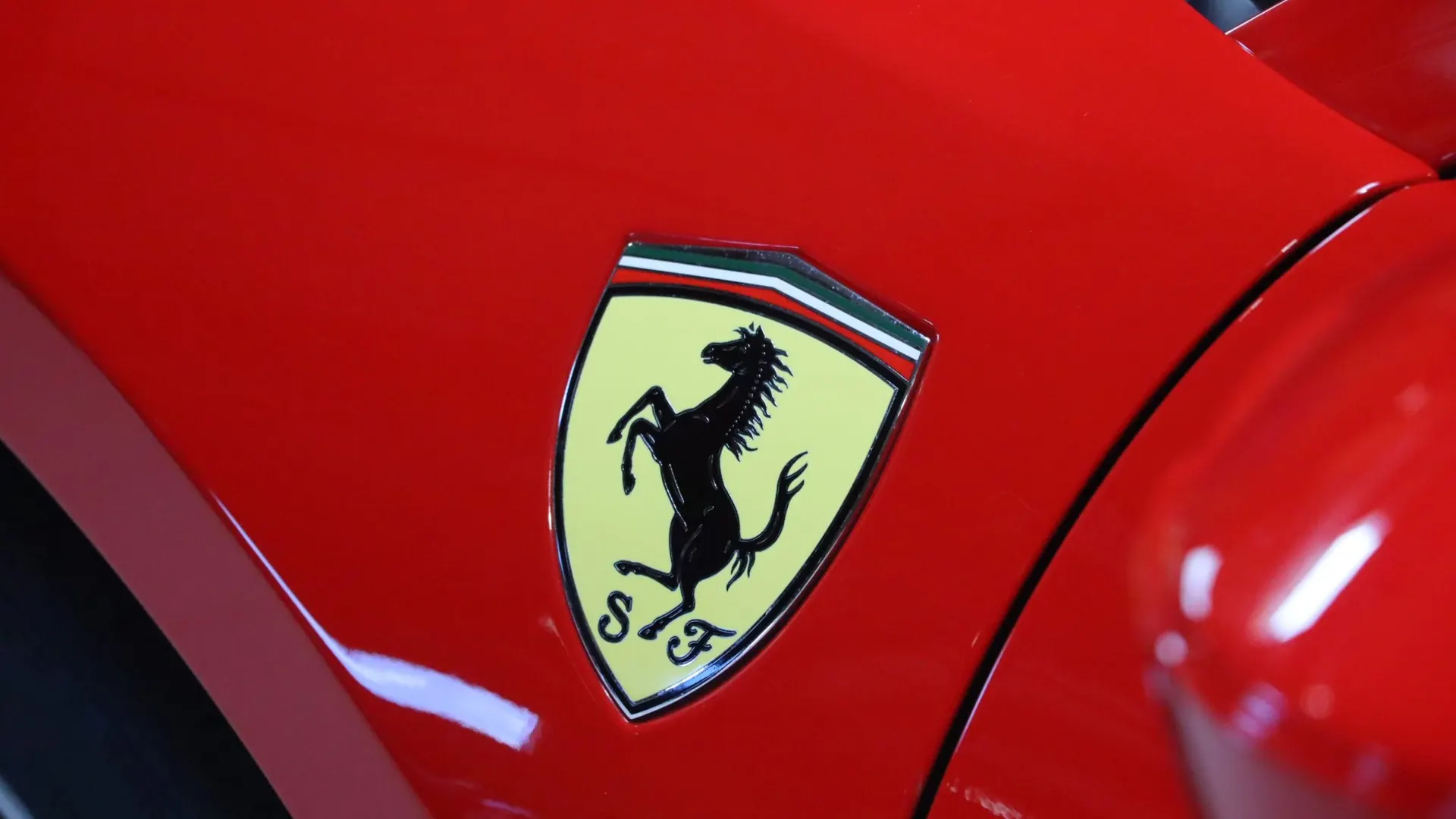 Ferrari 488 — photo 38
