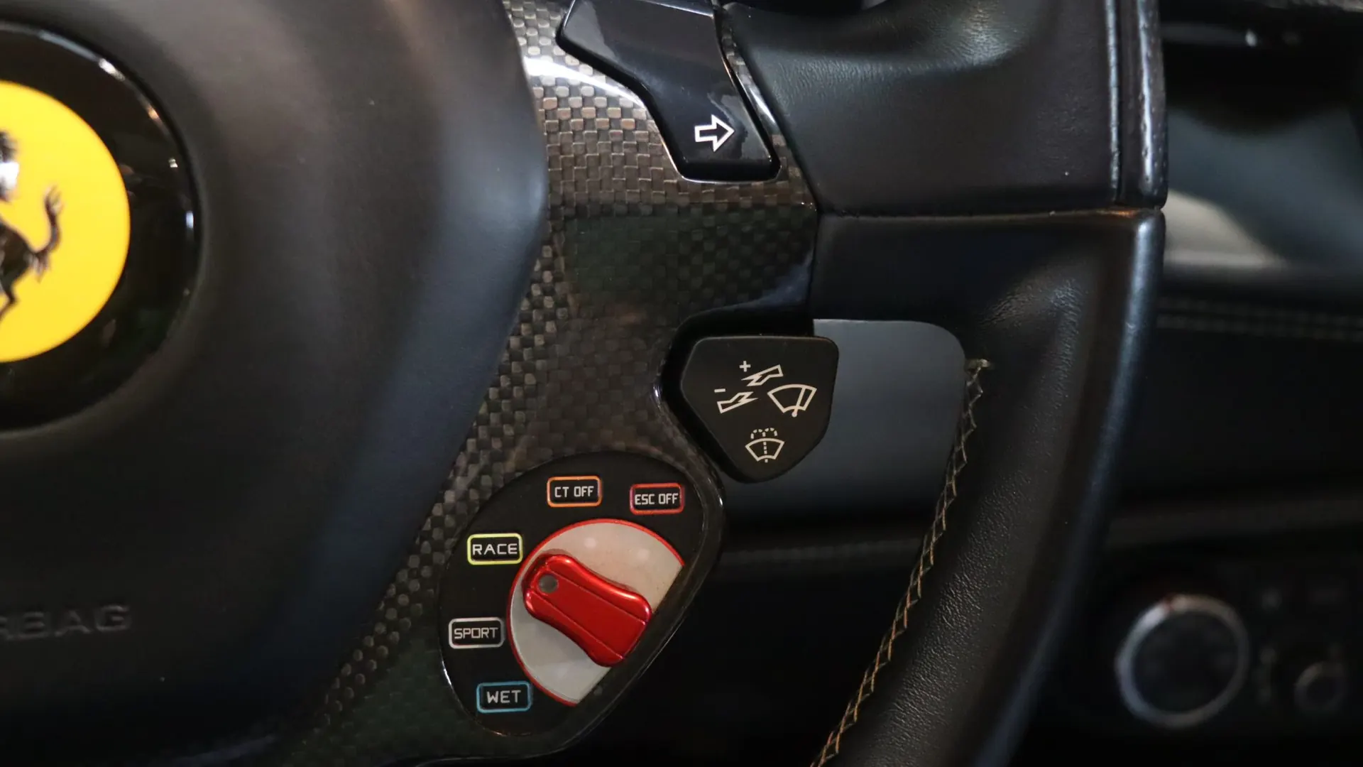 Ferrari 488 — photo 18