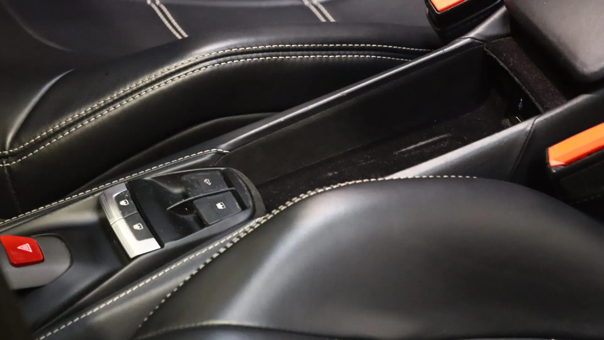 Ferrari 488 — photo 27