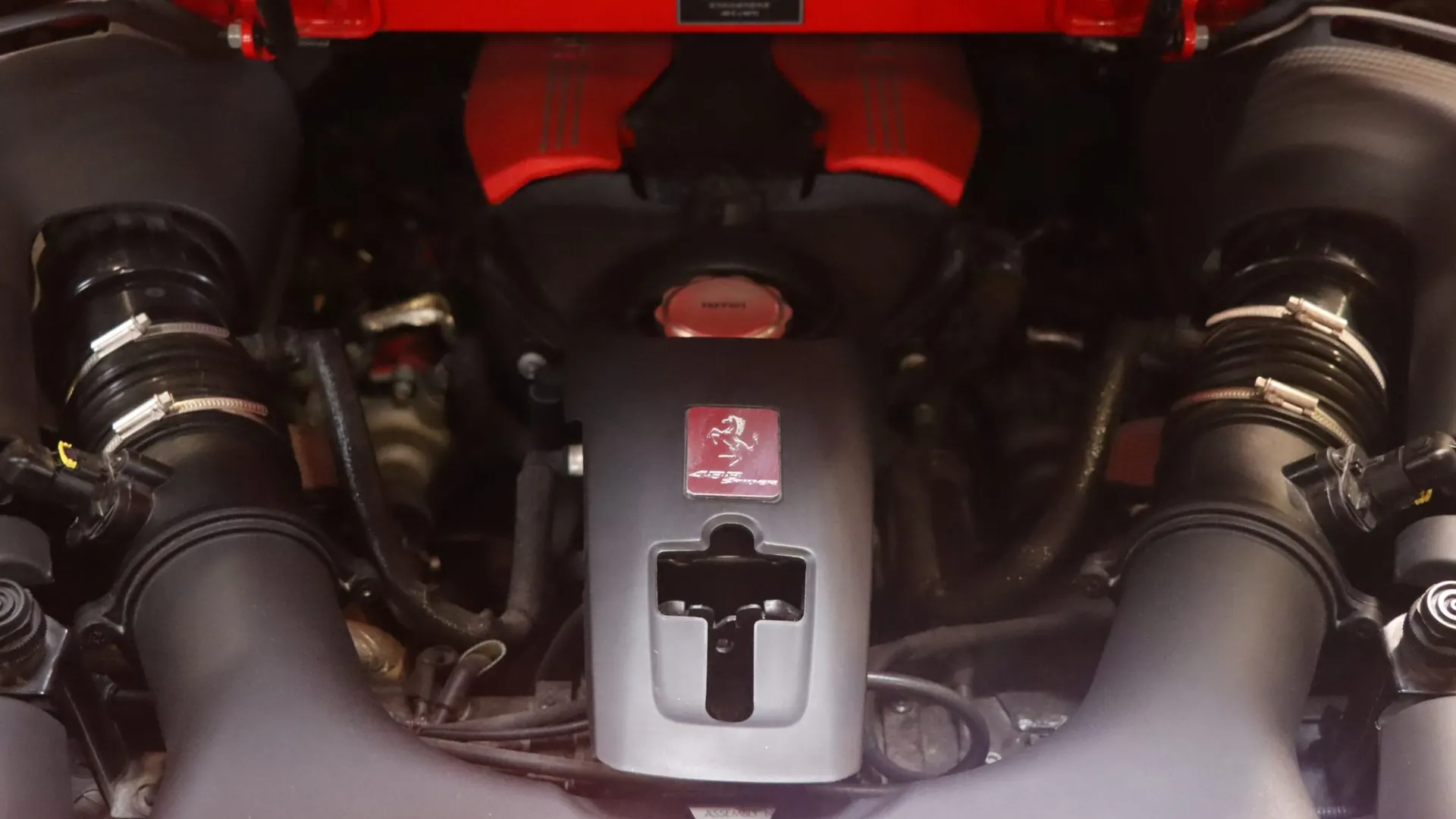 Ferrari 488 — photo 41