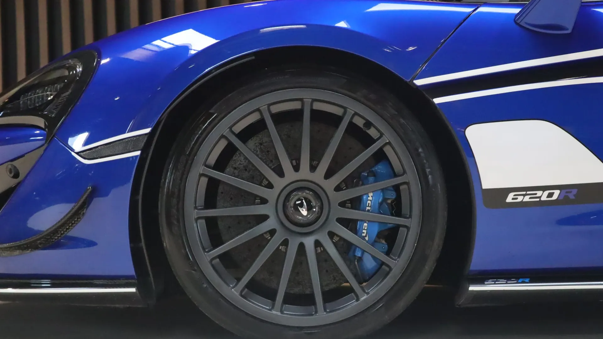 McLaren 620 — photo 43