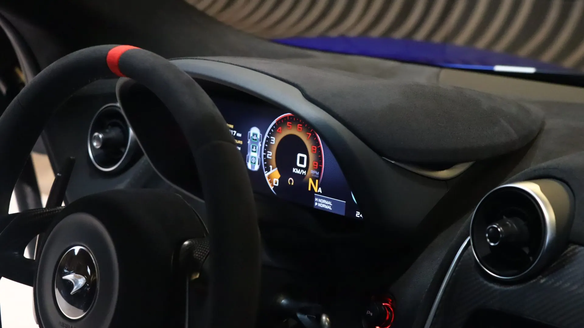 McLaren 620 — photo 22