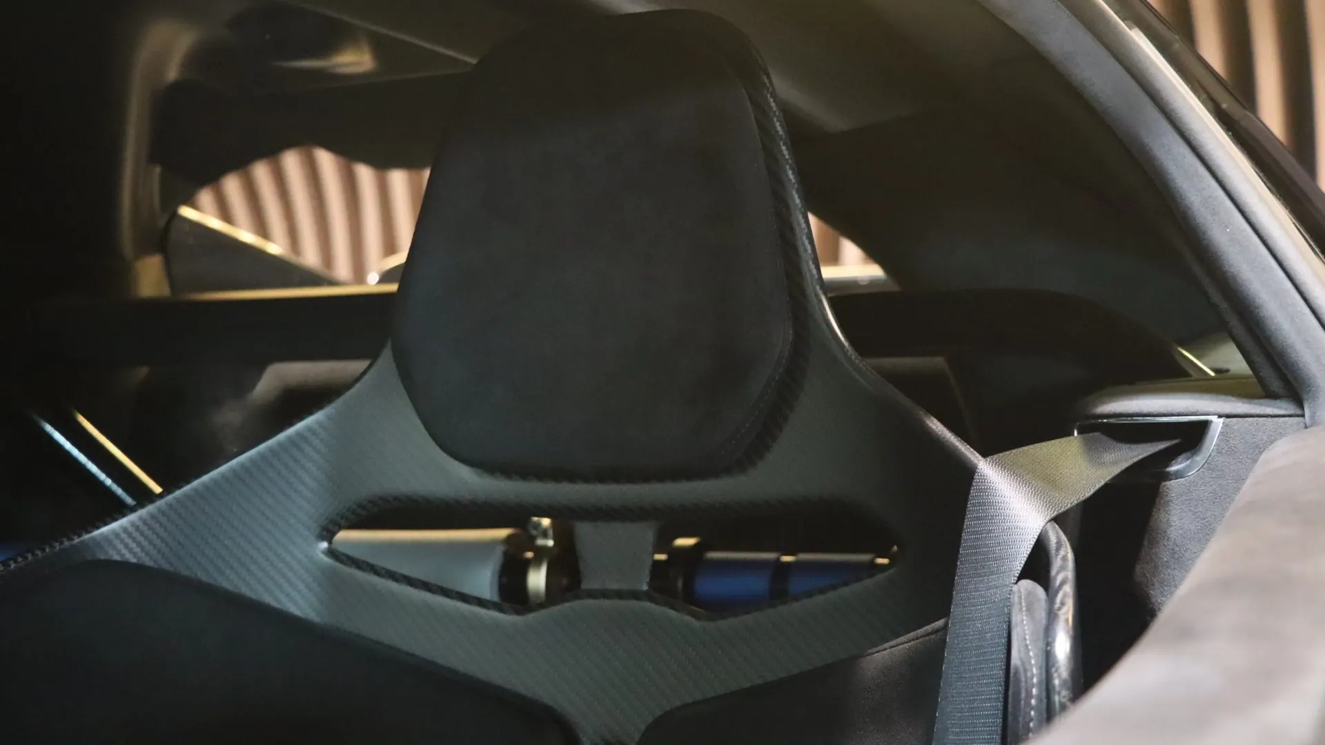 McLaren 620 — photo 28