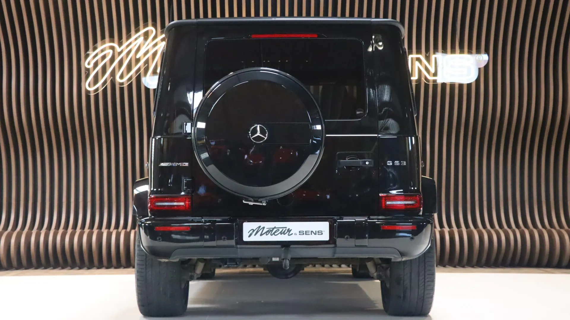 Mercedes G63 — photo 4