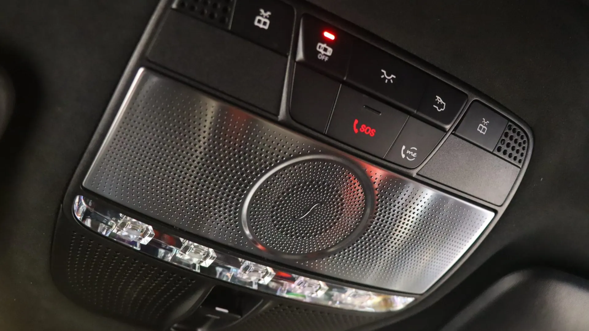 Mercedes G63 — photo 35
