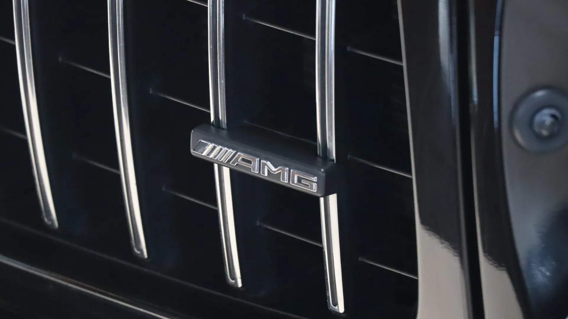 Mercedes G63 — photo 50