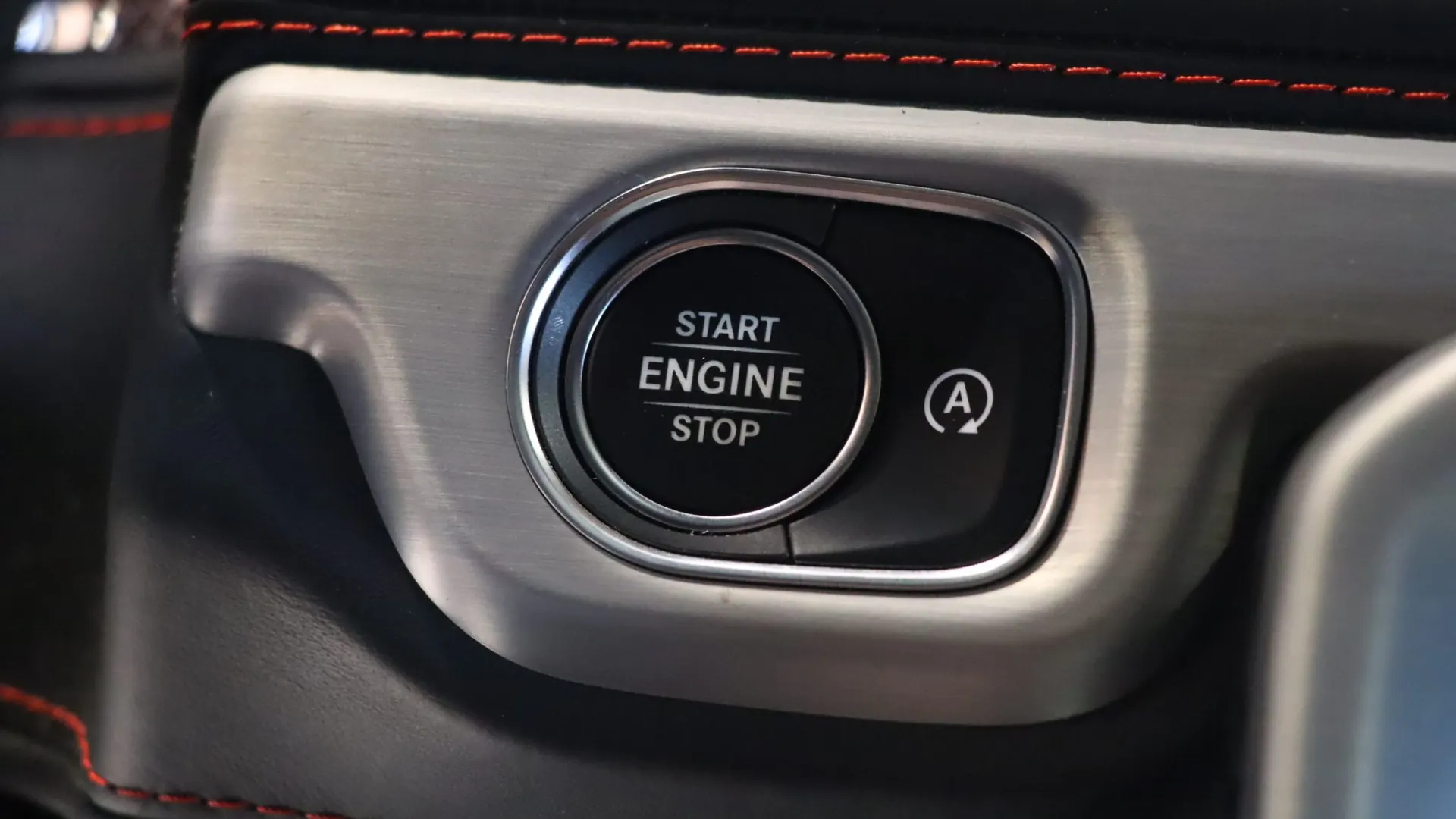 Mercedes G63 — photo 31