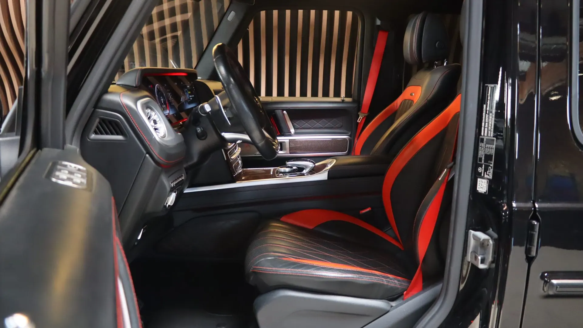 Mercedes G63 — photo 7