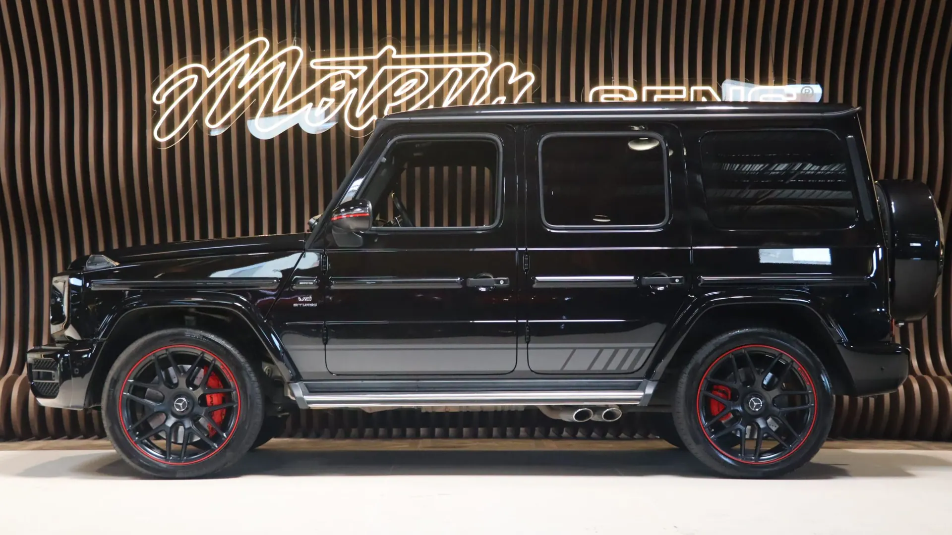 Mercedes G63 — photo 5